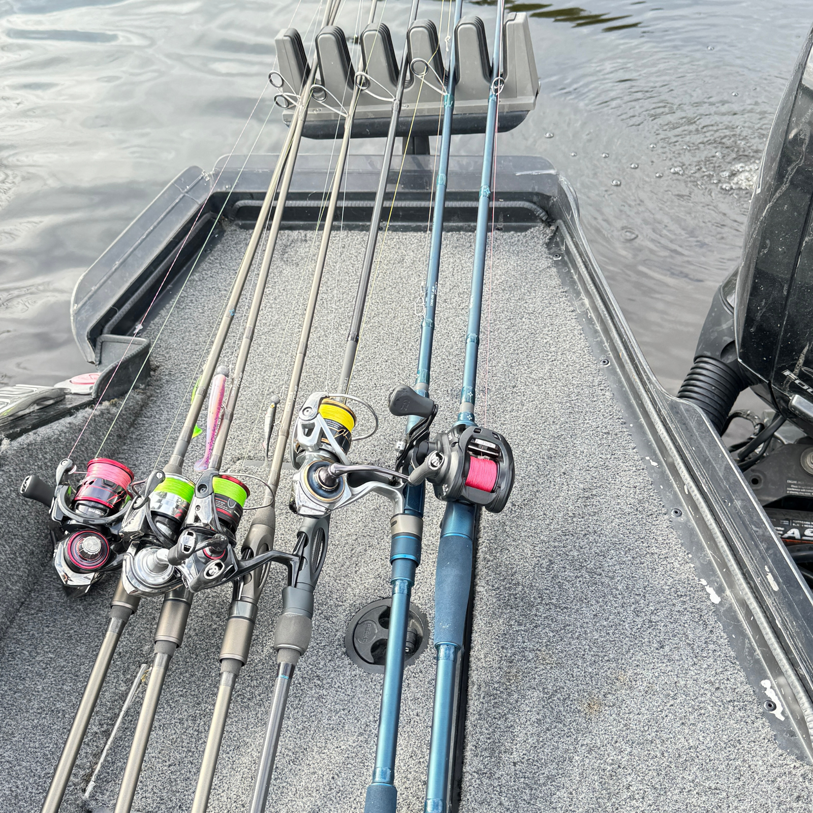 KPF Vapateline veneeseen | Harmaa/Musta