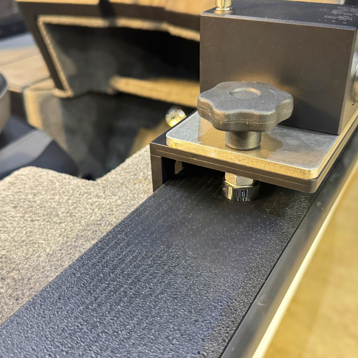 KPF Livetelineen Kulmapala Veneenkiskoon – Eloksoitu Alumiini, Musta