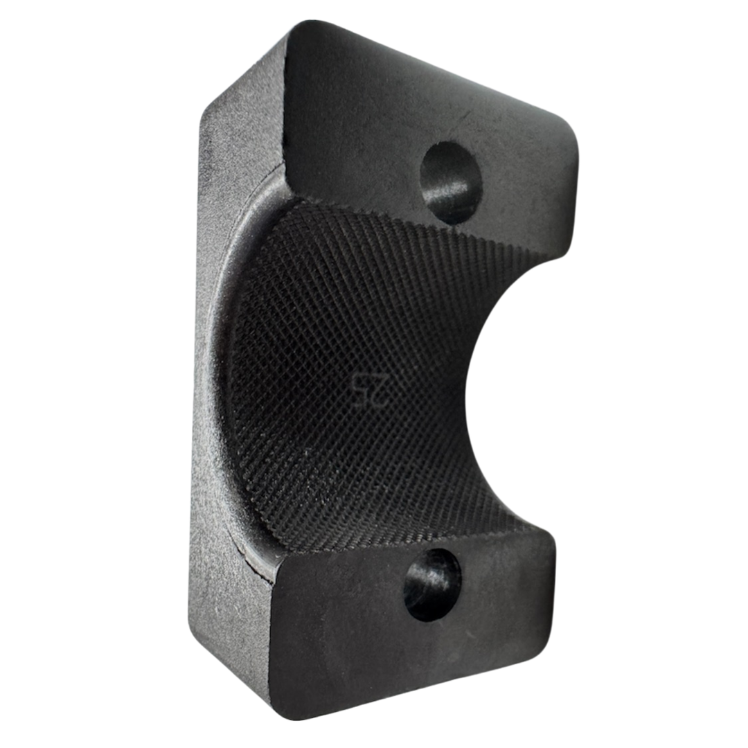 KPF Stauf Putkikiinnike 25 mm (pari) – musta, karhennettu sisäpinta