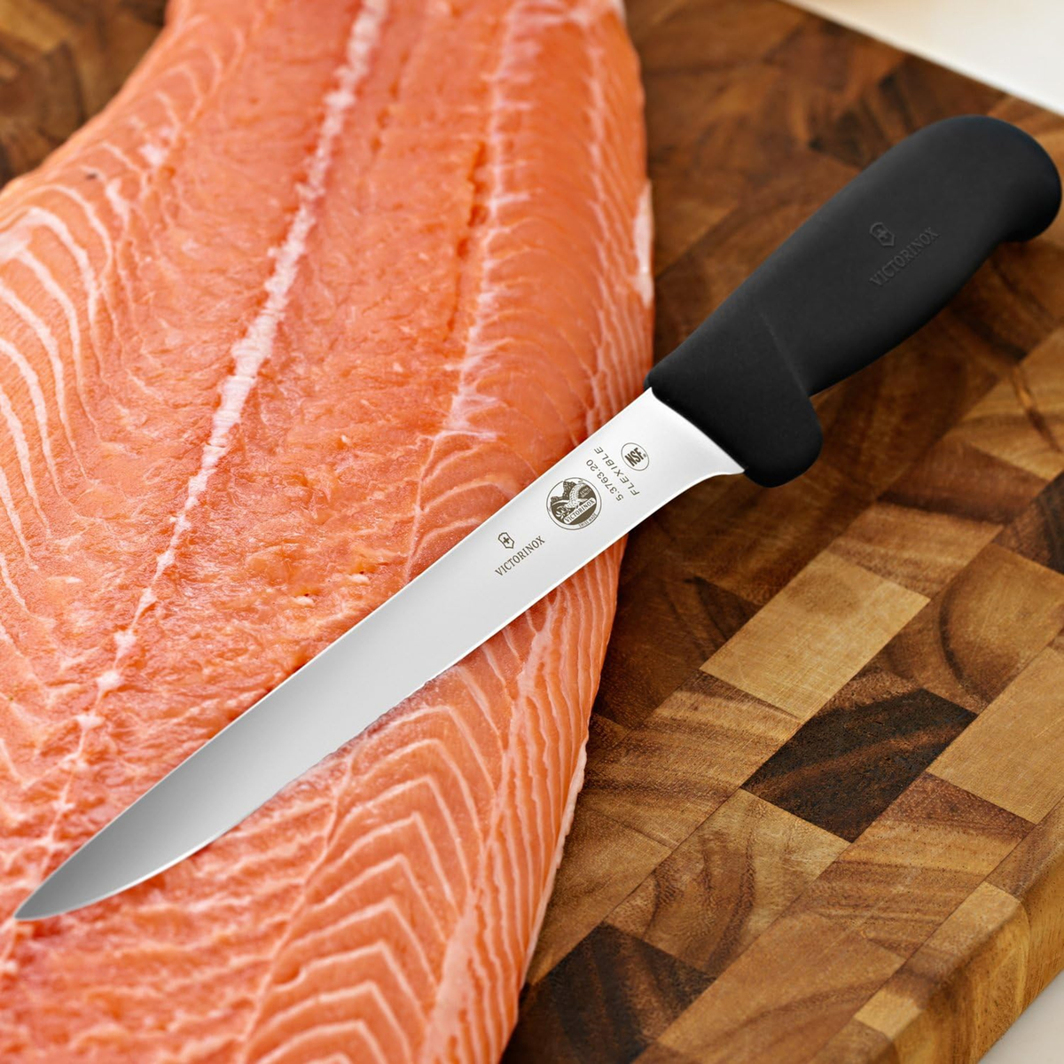 Victorinox Fibrox Fileerausveitsi 20cm | Joustava ohutteräinen